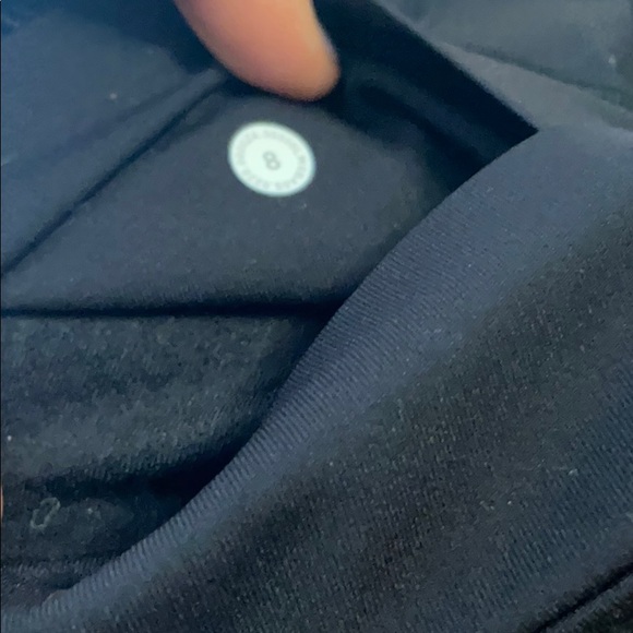 NWOT Black LuluLemon Leggings - Picture 5 of 7